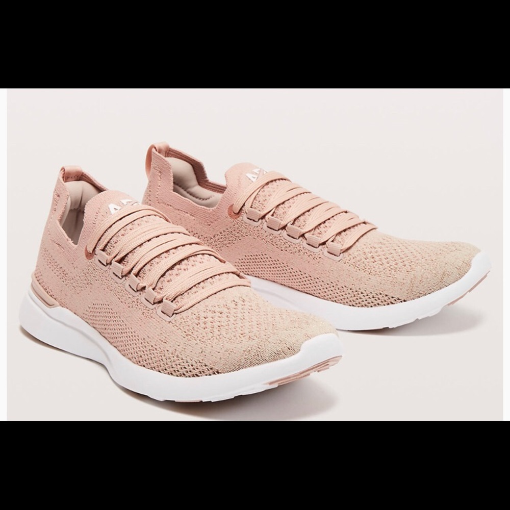 APL size 8 Rose Gold